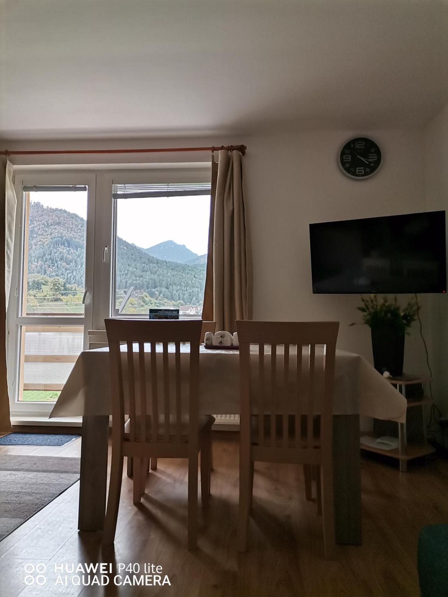 Apartman Family S Vyhladom Na Choc Lúčky Zewnętrze zdjęcie